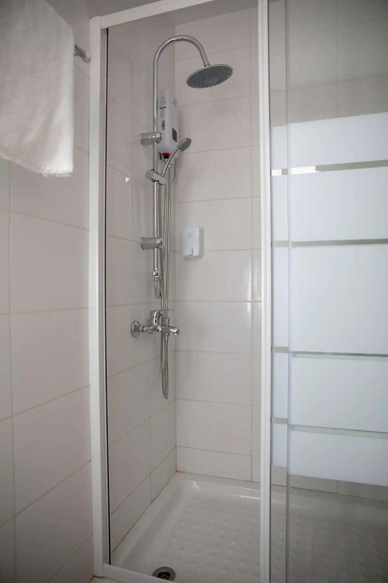 Harbour Lights Studio Apartments Paphos ภายนอก รูปภาพ