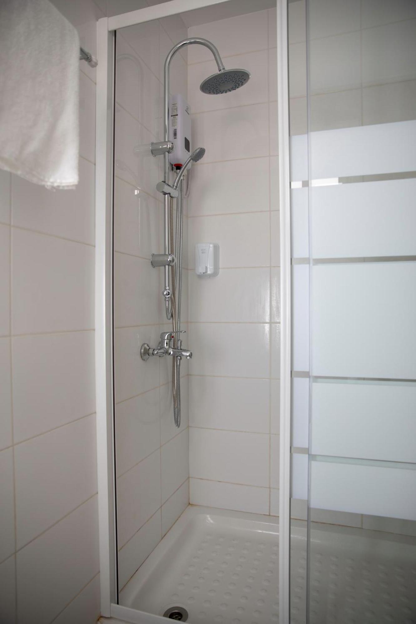 Harbour Lights Studio Apartments Paphos ภายนอก รูปภาพ